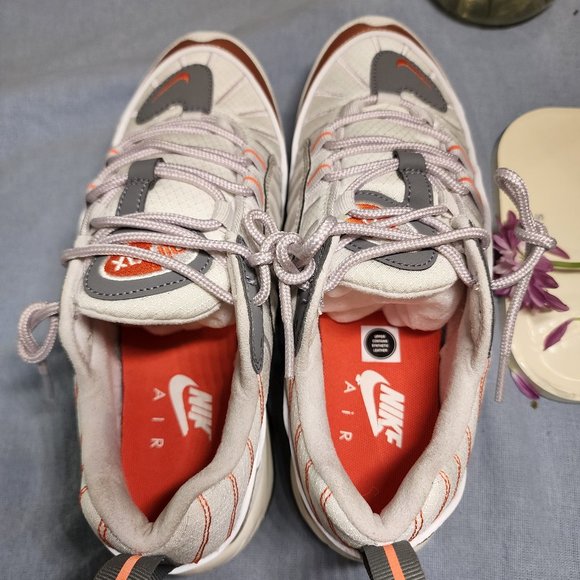 MENS NIKE AIR MAX 98 SE CD0132 002 VAST GREY/SUMMIT WHITE SHOES - Picture 6 of 8